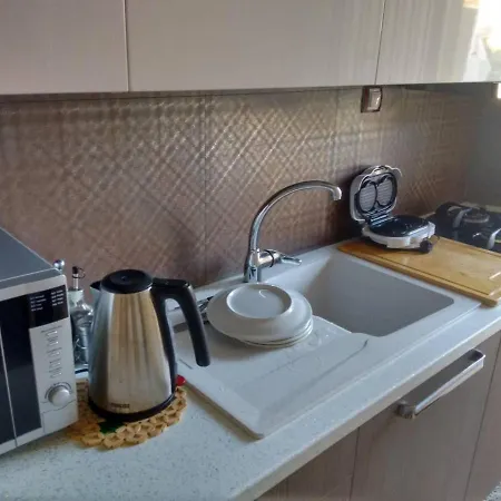 Just Renovated Studio Very Close To Port- Disιnfected After Each Check Out *