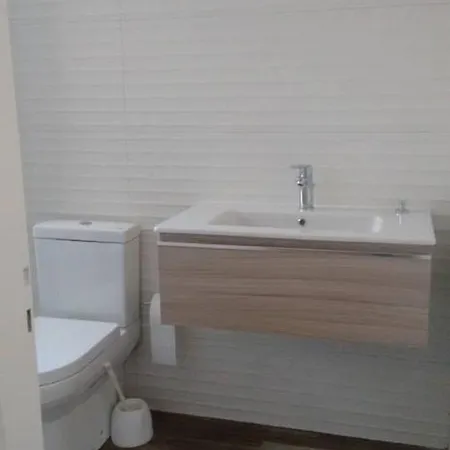 Just Renovated Studio Very Close To Port- Disιnfected After Each Check Out Διαμέρισμα *