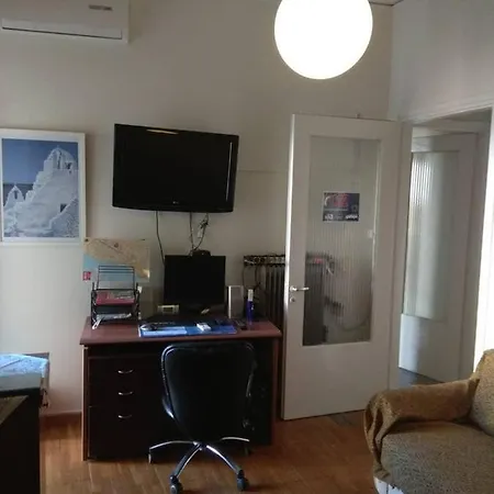 Lejlighed Just Renovated Studio Very Close To Port- Disιnfected After Each Check Out *